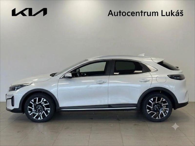 Kia XCeed (2026) 1,6 CD  T-GDi GPF 7DCT STEEL E - fotka 3 z 4