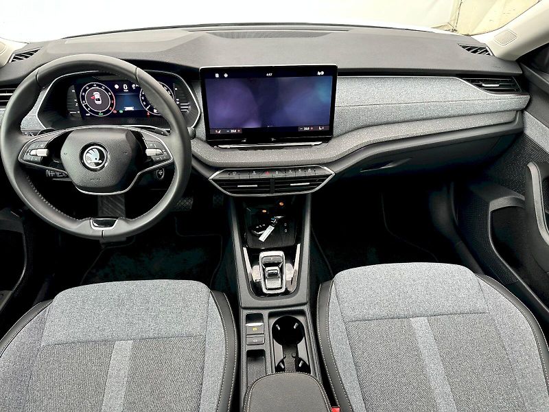 Škoda Octavia (2024) 1.5 TSI 110kW MHEV Top Selecti - fotka 5 z 26