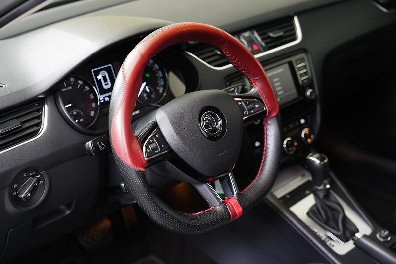 Škoda Octavia - fotka 14 z 25