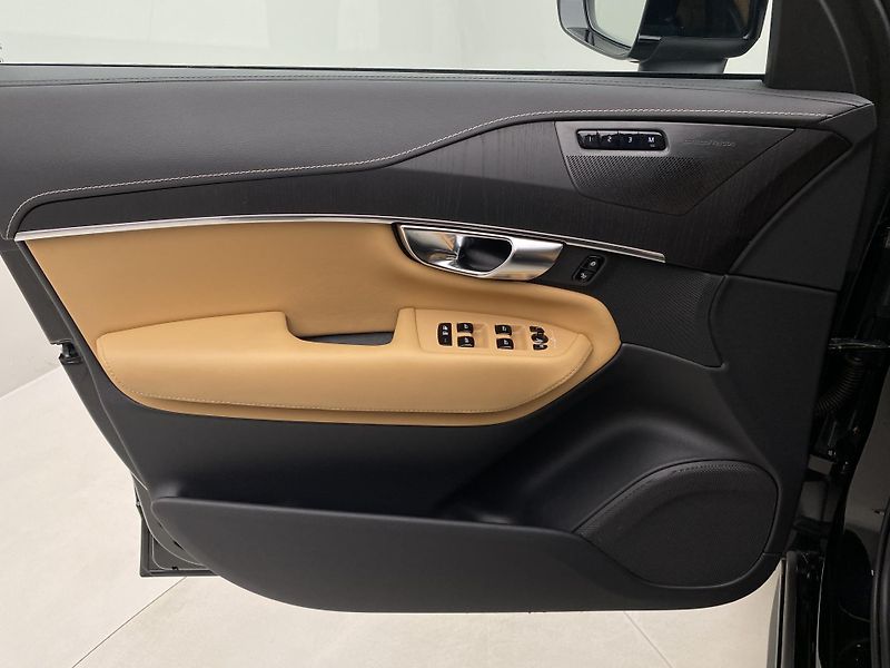 Volvo XC90 B5 AWD INSCRIPTION AUT CZ - fotka 7 z 52