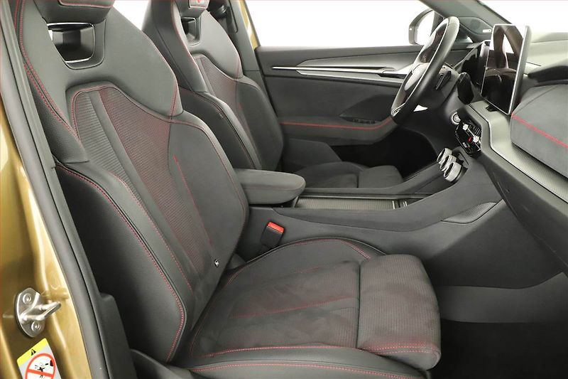 Škoda Kodiaq (2025) RS 2.0 TSI, RS, KEYLESS - fotka 7 z 28