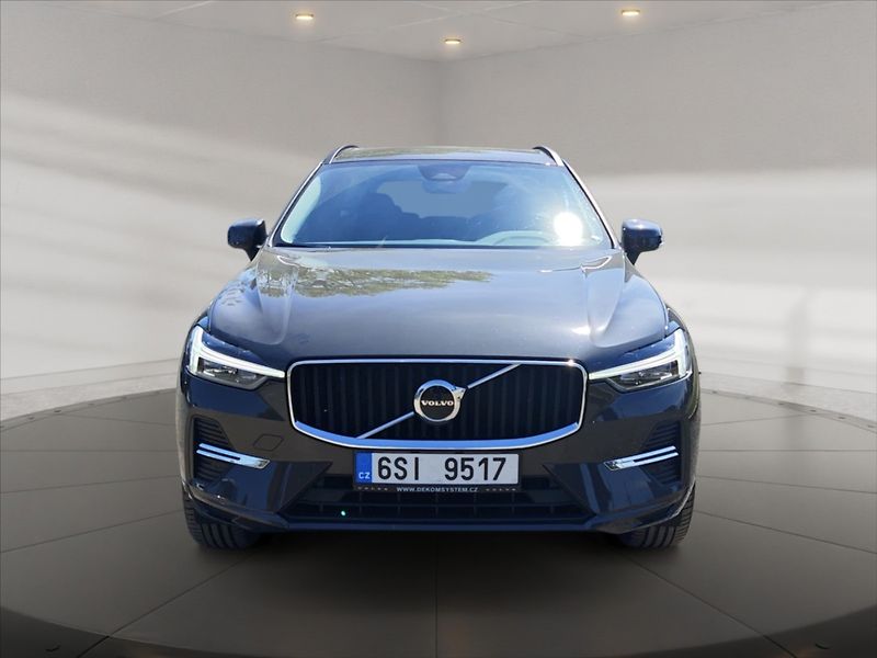 Volvo XC60 2,0 B4 B Core AT - fotka 2 z 11