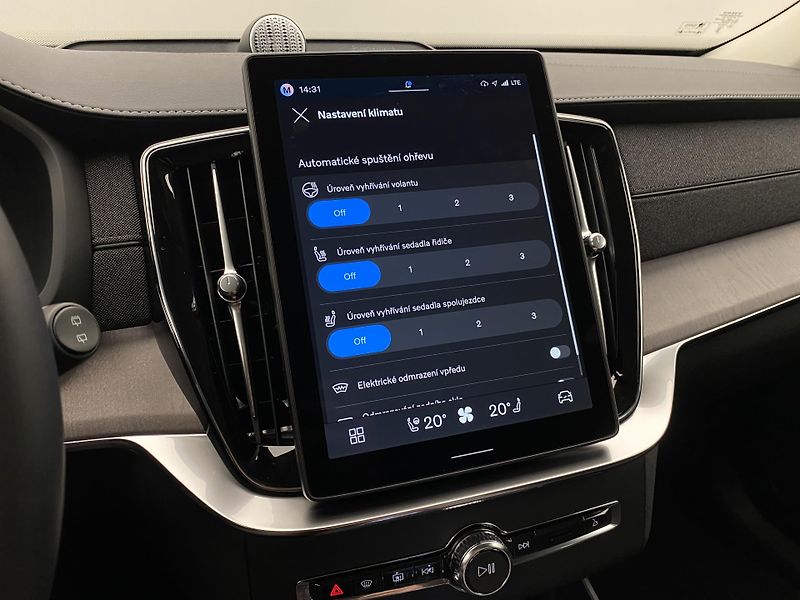 Volvo XC90 (2026) B5 AWD AUT BRIGHT PLUS 7míst - fotka 47 z 73