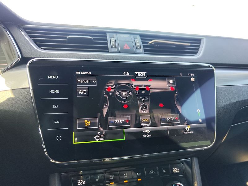 Škoda Superb 2.0 TDI/140kW Style DSG ČR - fotka 19 z 32