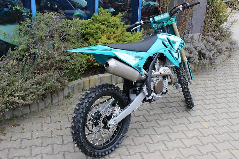 Kove (2026) MX 250 R 2026 SKLADEM - fotka 8 z 11