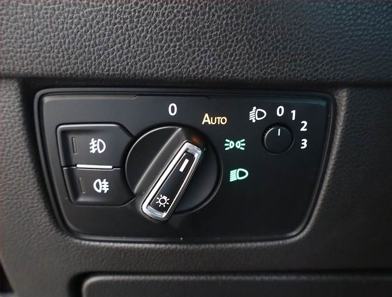 Volkswagen Passat (2015) 2.0 TDI, Navi, Tempomat - fotka 20 z 22