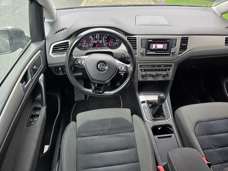 Volkswagen Golf Sportsvan 1,4 TSI 92KW,  Highline, ČR - fotka 12 z 29