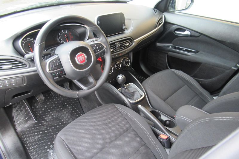 Fiat Tipo 1.6 JTDM  AUT. KLIMA  NAVIGACE - fotka 9 z 28