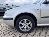 Škoda Octavia (2003) 1,6 MPI 75 KW KOLA 2. MAJ - náhled 13