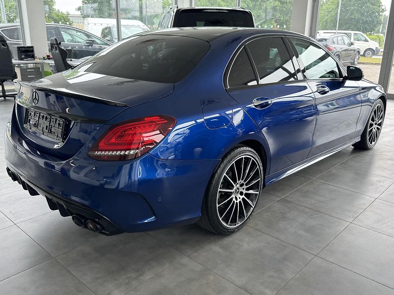 Mercedes-Benz Třídy C (2019) C200 4M AMG LED PANORAMA - fotka 7 z 29