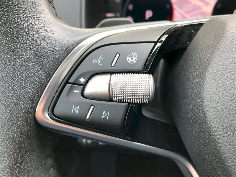 Škoda Karoq (2025) SEL TS 110/1.5 A7F - fotka 18 z 28