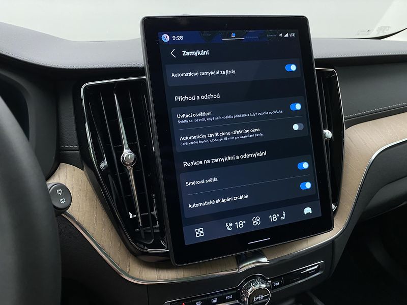 Volvo XC60 B5 AWD ULTRA CZ 1.maj - fotka 47 z 52