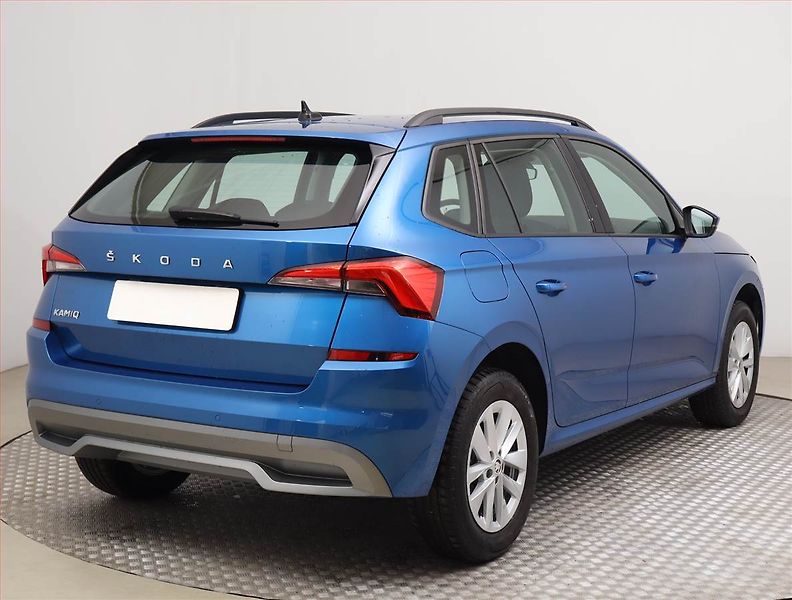 Škoda Kamiq (2023) Ambition Plus 1.0 TSI, ČR - fotka 5 z 17