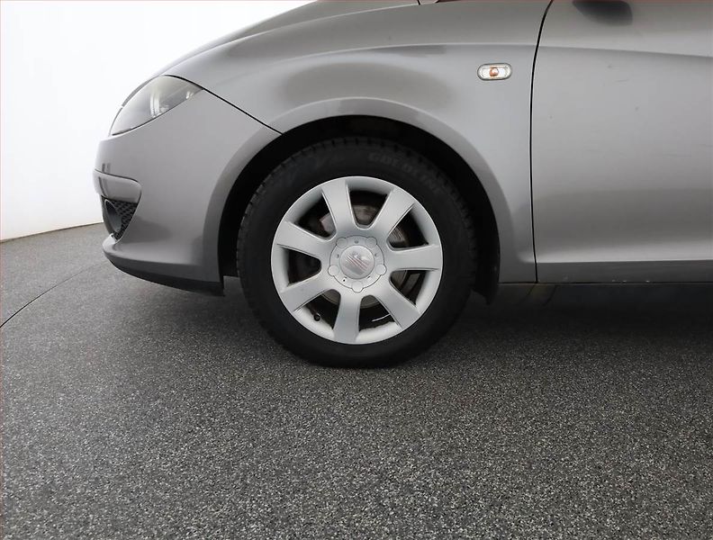 Seat Toledo (2006) 1.9 TDI, po STK, Klima - fotka 11 z 11