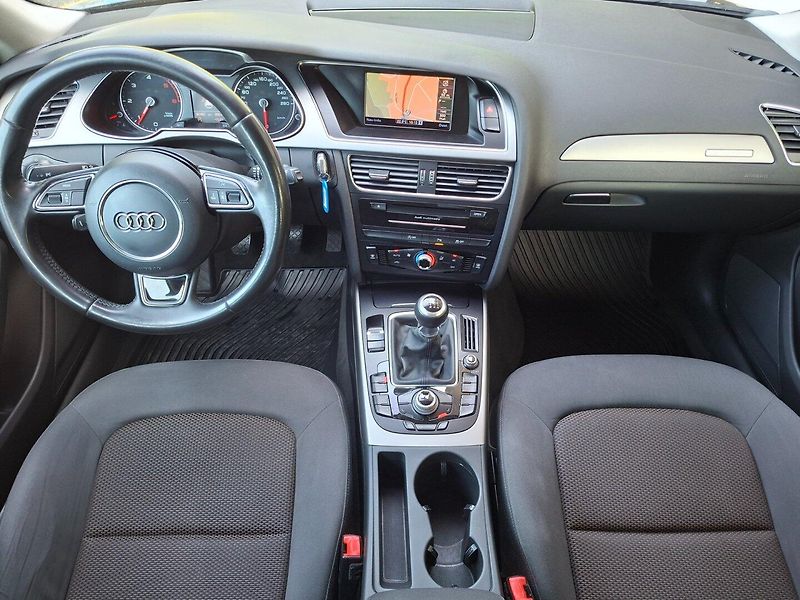 Audi A4 Allroad (2012) 2.0TDI 130kW MAN QUATTRO - fotka 10 z 43