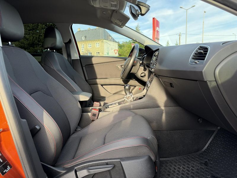 Seat Leon FR 1,5 TSi/96kW - LED,TZ,..... - fotka 44 z 66