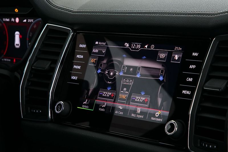 Škoda Kodiaq 2.0TDI 147kW 4x4 L&K Tažné DCC - fotka 30 z 45