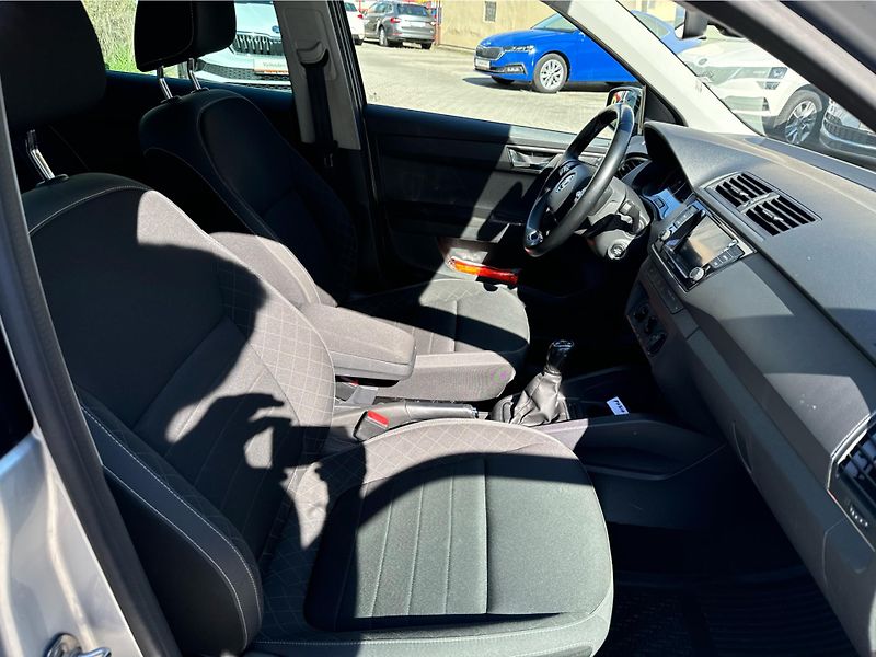 Škoda Fabia III FL Combi Ambition 1.0 TSI - fotka 18 z 19
