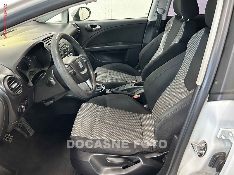 Seat Leon (2010) 1.2 TSi, ČR, AC, STK6/28 - fotka 3 z 3