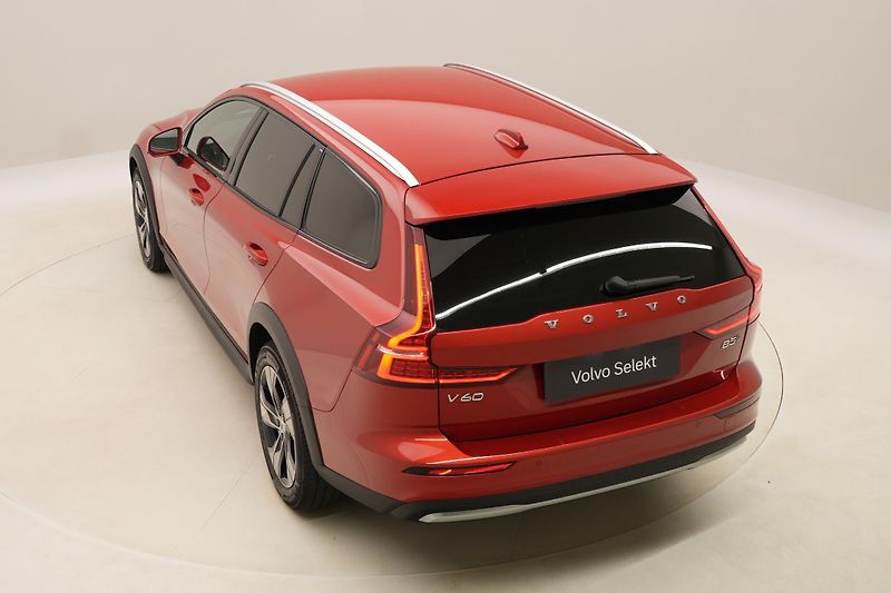 Volvo V60 CC B5 AWD PLUS AUT REZERVACE - fotka 18 z 59
