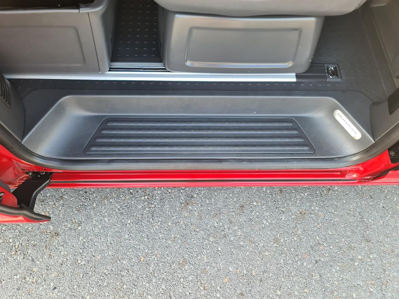 Volkswagen Multivan (2011) 2.0 TDi 103-KW WEBAST OLOMOUC - fotka 37 z 109