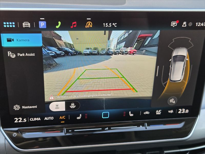 Volkswagen Golf 1,5 eTSi 110kW DSG Tov.záruka - fotka 19 z 22
