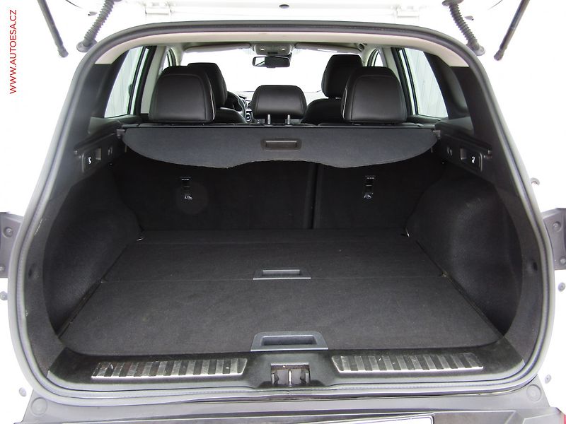 Renault Kadjar (2018) 1.6TDCi 4x4, LED, TZ, panor - fotka 7 z 19