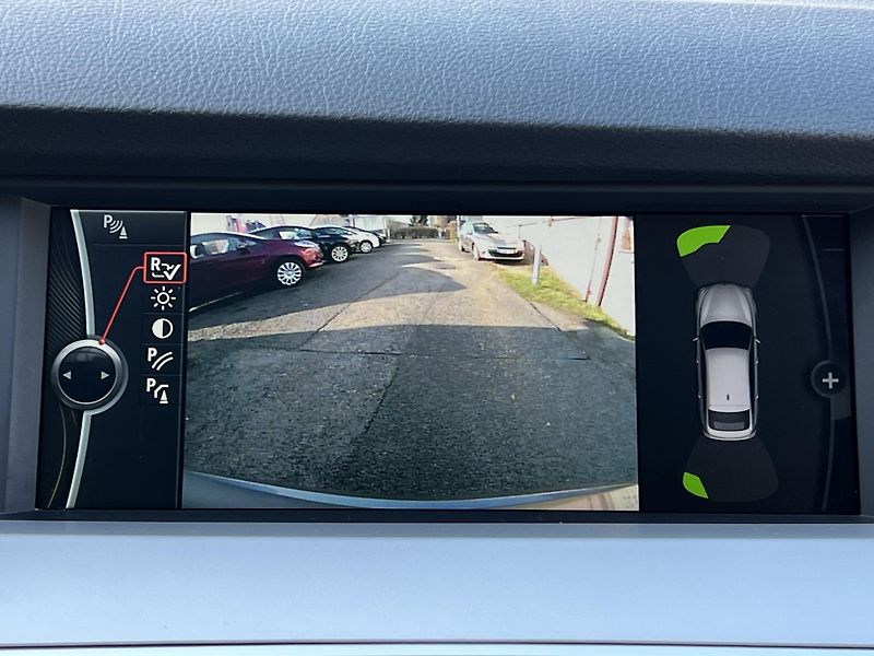 BMW Řada 5 GT 530D AUTOMAT NAVI KAMERA  - fotka 21 z 45