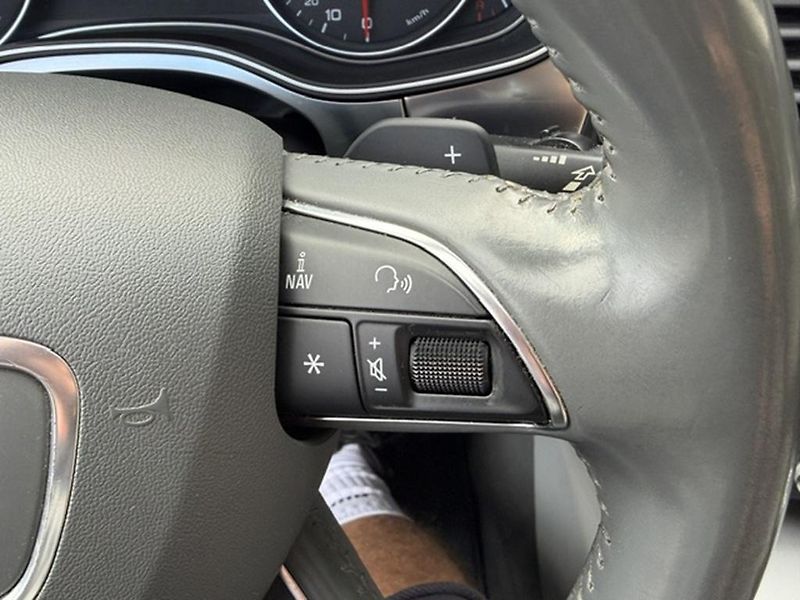 Audi A6 Avant kombi 3,0 TDi, tažné zařízení - fotka 27 z 42