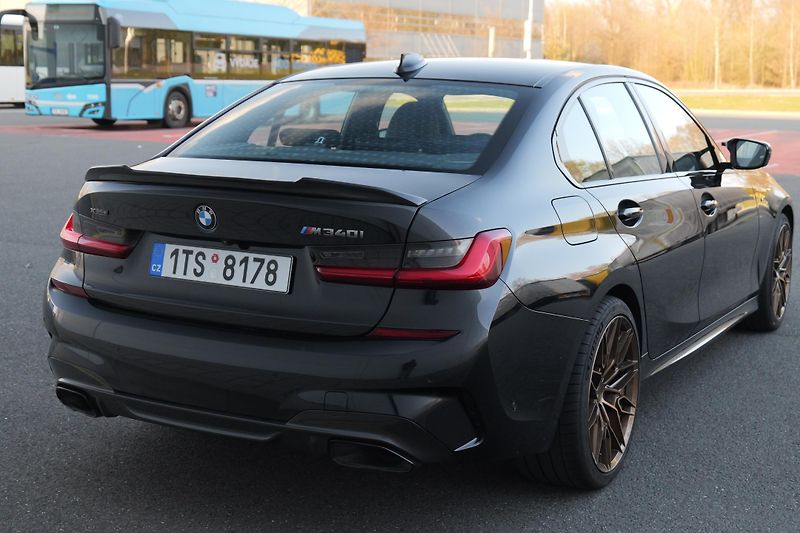 BMW Řada 3 (2021) - fotka 17 z 18
