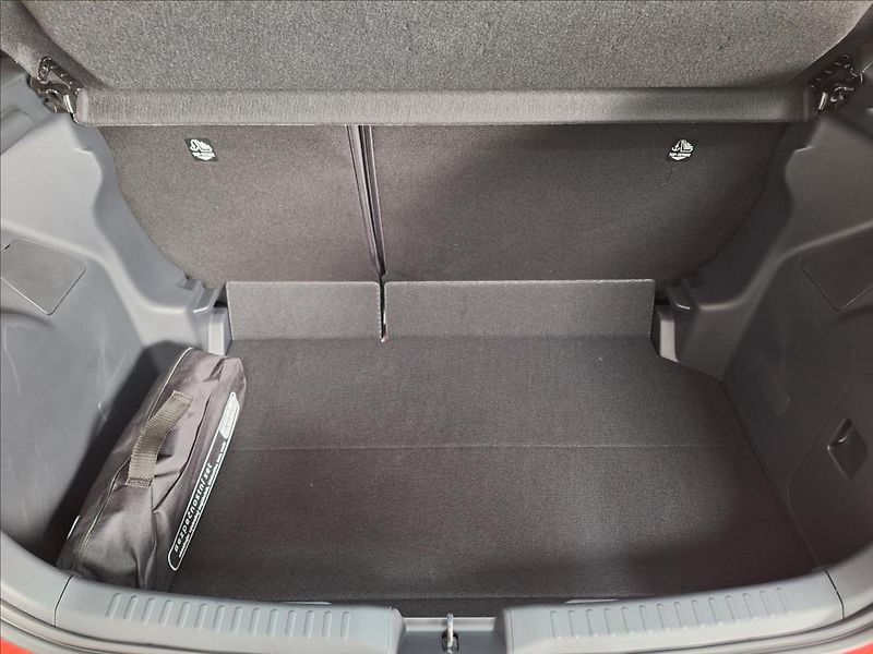 Mazda 2 Hybrid 1.5 G116 AT EXCLUSIVE-LINE - fotka 13 z 16