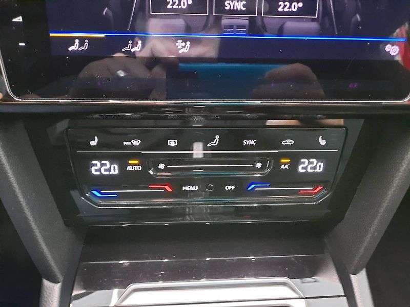 Volkswagen Arteon Shooting Brake (2022) R-Line 2.0 TSI (140kW/190k) DS - fotka 23 z 34