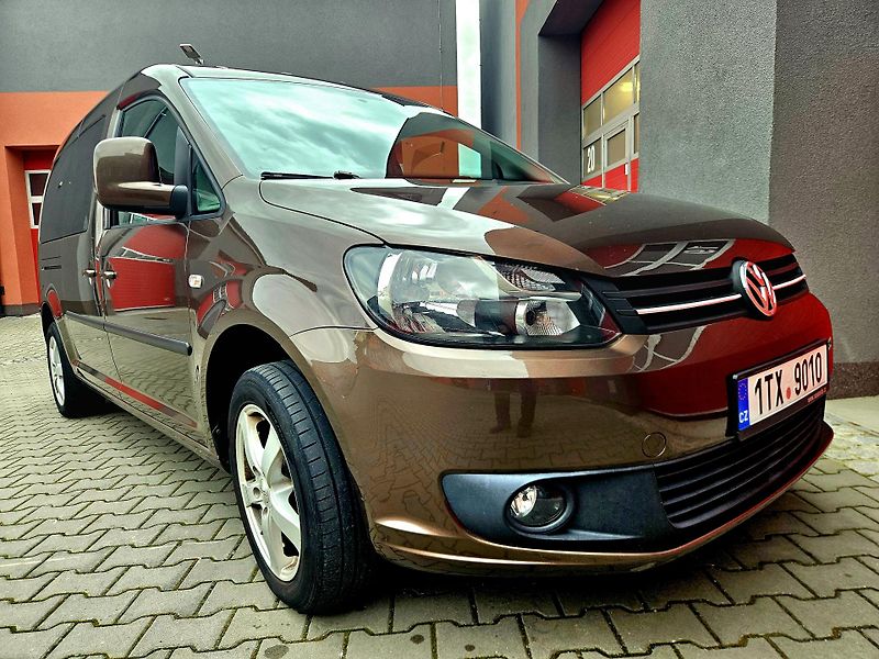 Volkswagen Caddy (2012) CADDY MAXI 7 MÍST  TAŽNÉ  STK - fotografie inzerátu