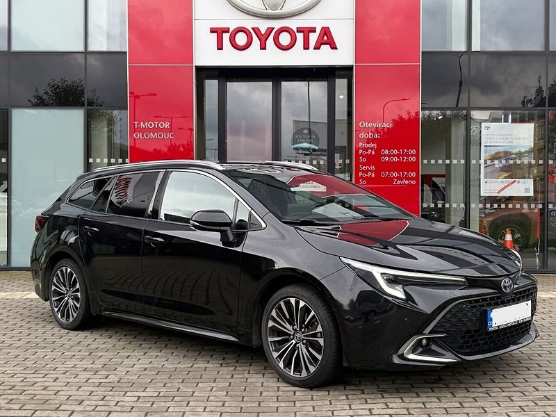 Toyota Corolla 1.8 Hybrid Style - fotka 4 z 19