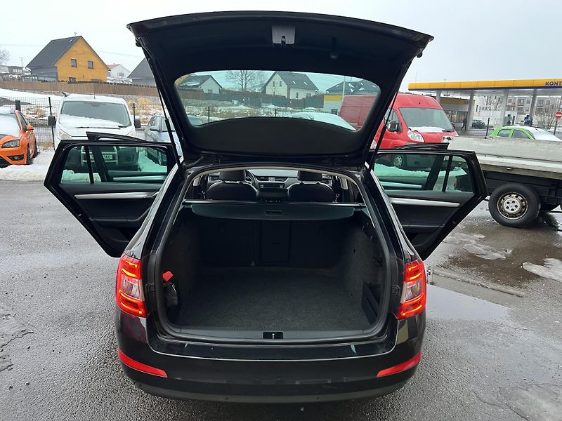 Škoda Octavia 2.0TDI 110KW,4x4,KůŽE,NAVI,XEN - fotka 28 z 45