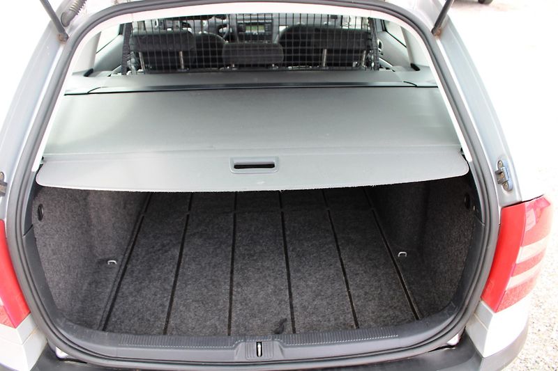 Škoda Octavia (2008) 1,9TDI KLIMA EL.OKNA ALUKOLA - fotka 11 z 17