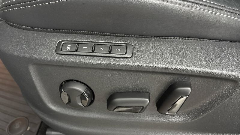 Škoda Kodiaq 2.0 TDI DSG 4x4 Style - fotka 22 z 31