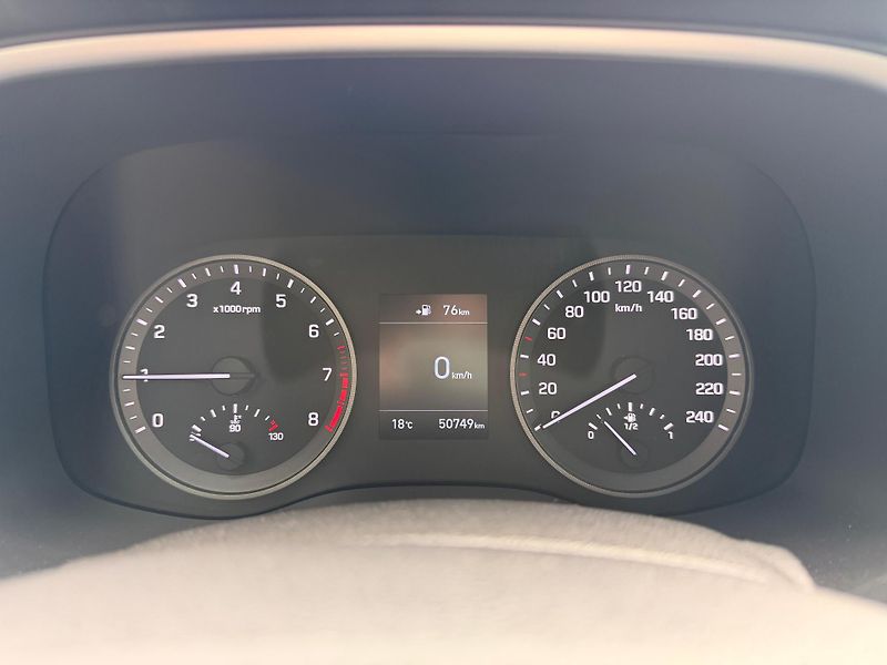 Hyundai Tucson 1.6-1MAJ-TOP STAV-PRAV.SERVIS - fotka 30 z 35