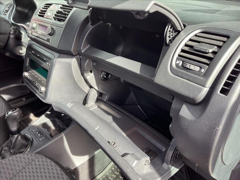 Škoda Roomster 1,2 TSi  Vyhřev,Senzory,ALU - fotka 27 z 50