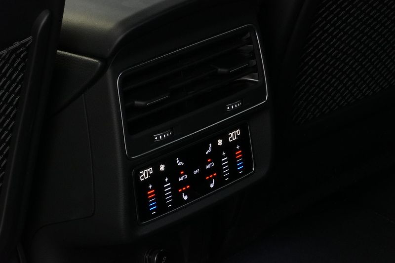 Audi Q7 3.0TDI,S-Line,1.M,ČR,NzTop,Taž - fotka 21 z 38