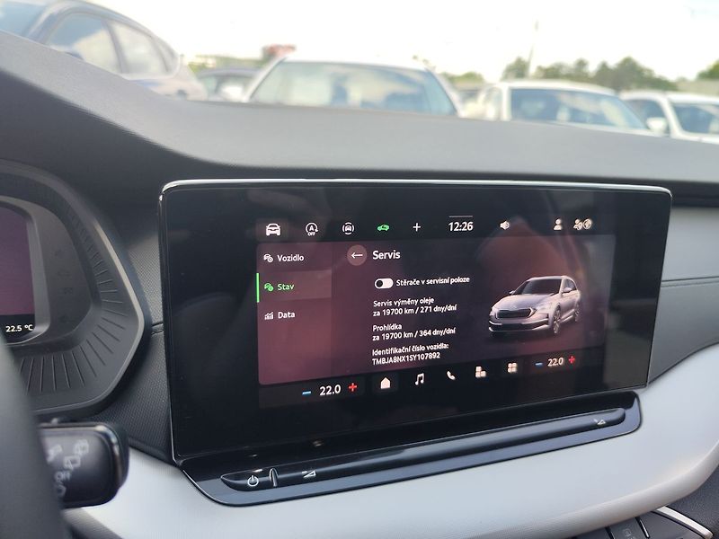 Škoda Octavia 1.5 TSI/85kW Selection - fotka 22 z 32