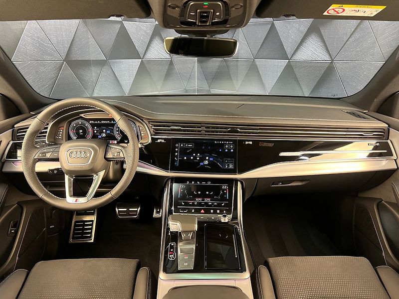 Audi Q8 50TDI QUATTRO S-LINE, PANORAMA - fotka 9 z 42