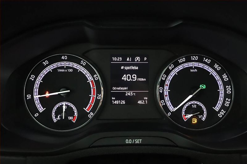 Škoda Karoq (2019) 1.5 TSI, Automat, Navi - fotka 10 z 14