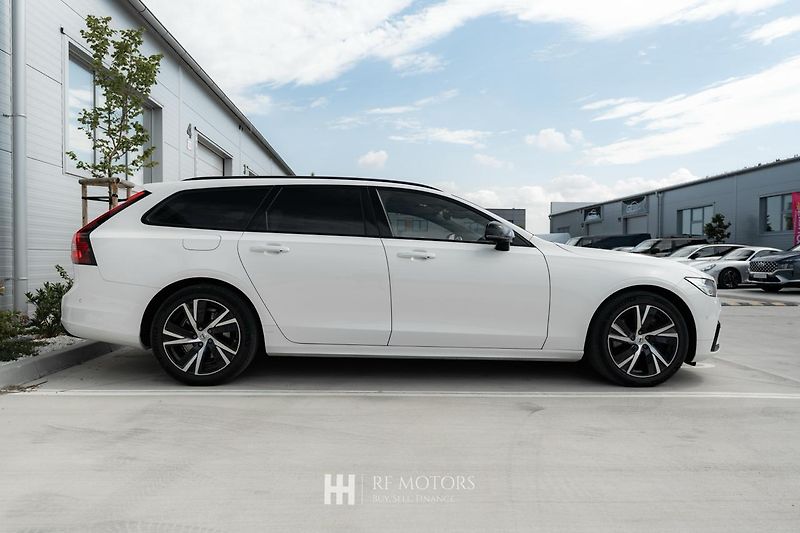 Volvo V90 (2021) - fotka 11 z 51