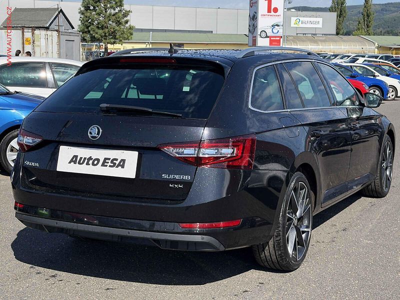 Škoda Superb (2018) 2.0 TDI, ČR, Style, DSG, kůže - fotka 4 z 18