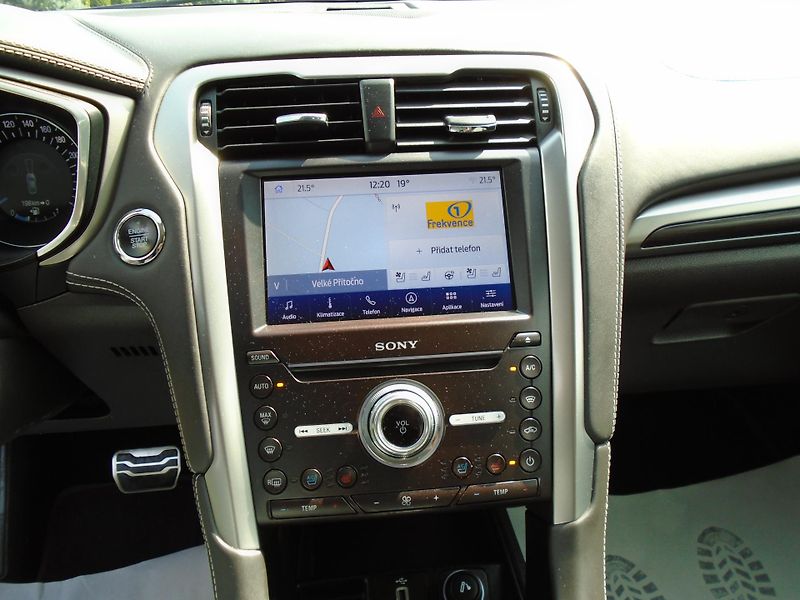 Ford Mondeo 2.0EcoBlue 140kW 8AT Vignale  - fotka 22 z 45