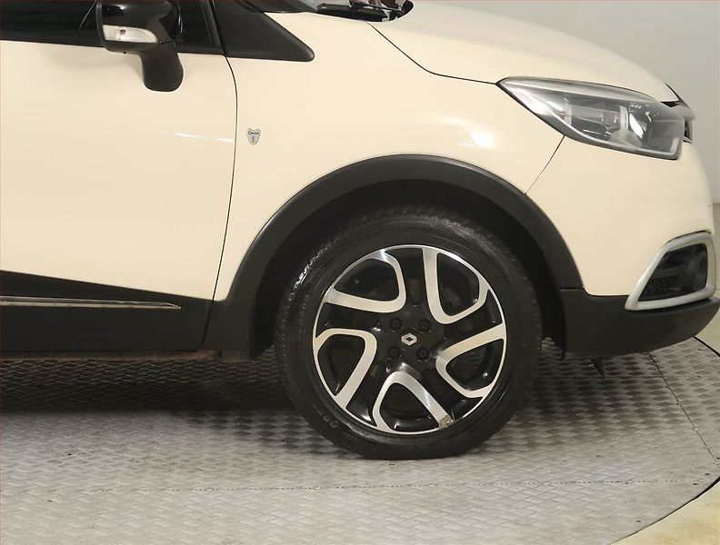 Renault Captur (2016) 1.2 TCe, Automat, Tempomat - fotka 15 z 22