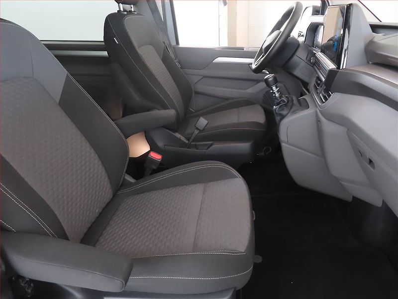 Volkswagen Caravelle (2025) Life 2.0 TDI, ČR, DPH - fotka 9 z 17