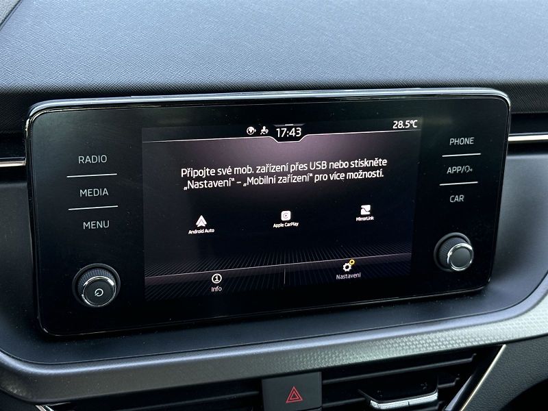 Škoda Kamiq (2023) 1.0 TSI Style - fotka 11 z 30