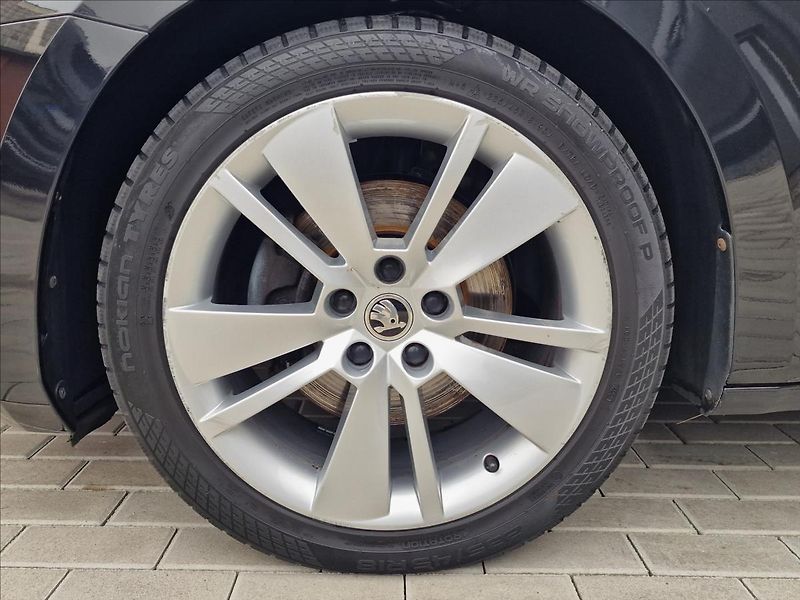 Škoda Superb 2.0TDI 147kW 4x4 DSG Style,ČR - fotka 43 z 50